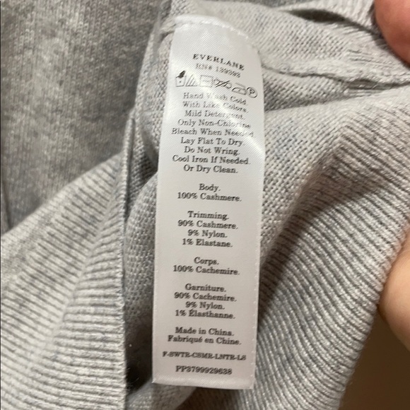 NEW • Everlane • Lantern Cashmere Sweater Gray XS - Picture 5 of 6